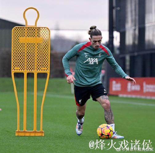 TA:因姆伯莫等球员备战非洲杯,曼联调整至433阵型演练 TA:因姆伯莫等球员备战非洲杯,曼联调整至433阵型演练