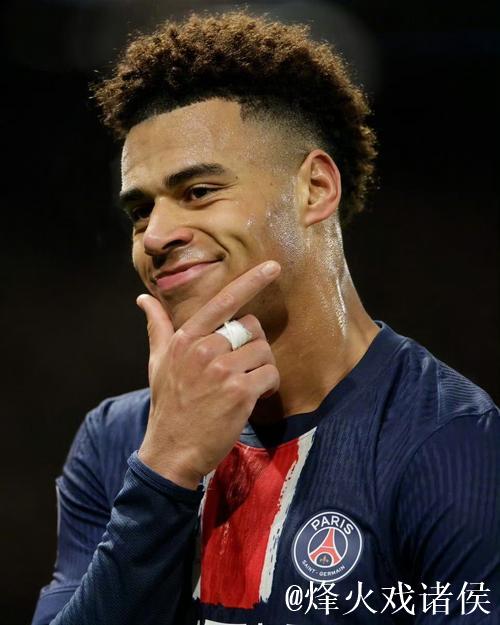 法甲-杜埃梅开二度拉莫斯建功 巴黎圣日耳曼6-1狂胜圣埃蒂安 法甲-杜埃梅开二度拉莫斯建功 巴黎圣日耳曼6-1狂胜圣埃蒂安